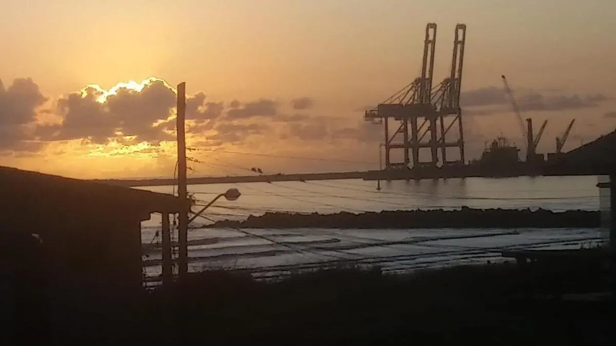 アパート Casa Praia Vista Mar-Porto De Imbituba 30 M Beach ブラジル